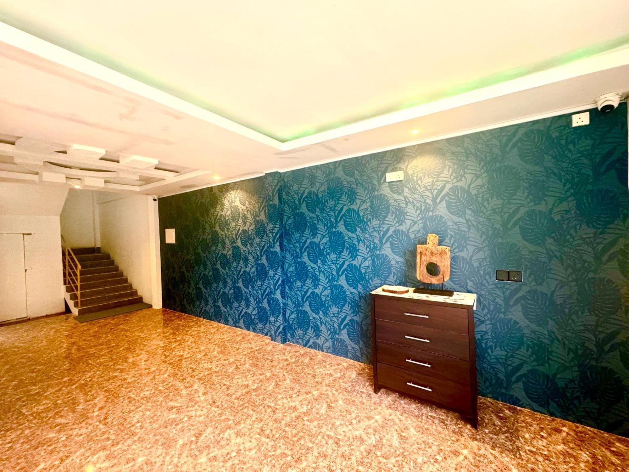 Sands Garden Hotel Thoddoo Exterior photo